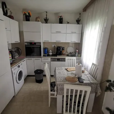 アパート Apartmani Konjic コニツ