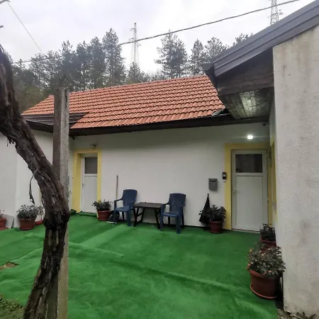 Apartmani Konjic アパート